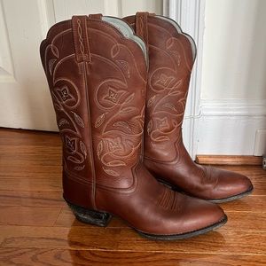 Ariat Heritage Boots, Women’s 9 C Wide, Chestnut, Cowgirl boots